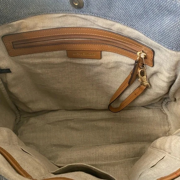 Michael Kors Purse - Picture 2 of 3